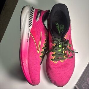 Brooks Women's Neon Pink Athletic Shoes